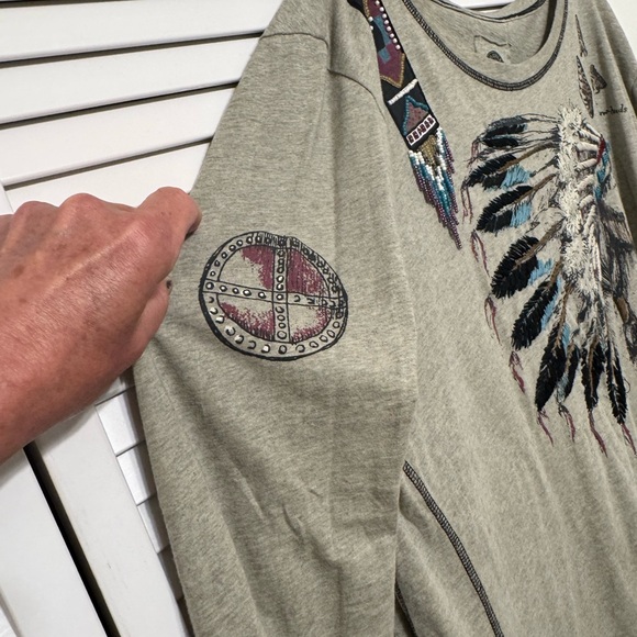 Double D Ranch Gray Feather Graphic Long Sleeve Tee - Picture 3 of 7